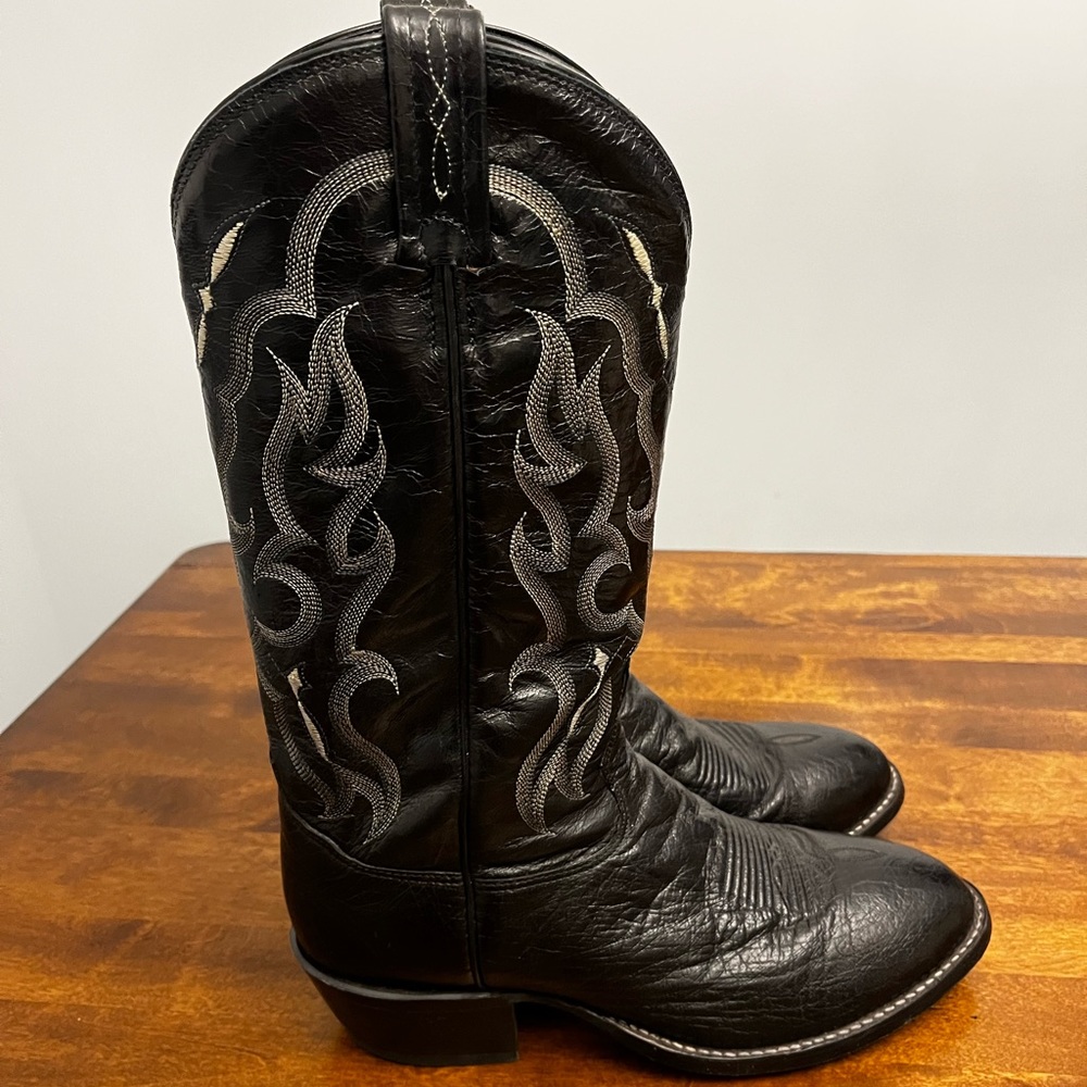 Tomy Lama Black Leather Cowboy Boots. Mens size 9.